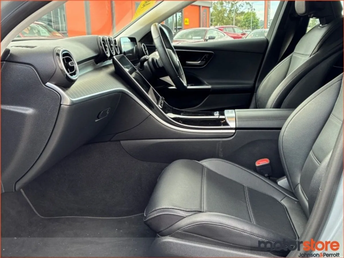 Mercedes-Benz C-Class C 220 D 4MATIC Avantgarde Au - Image 3