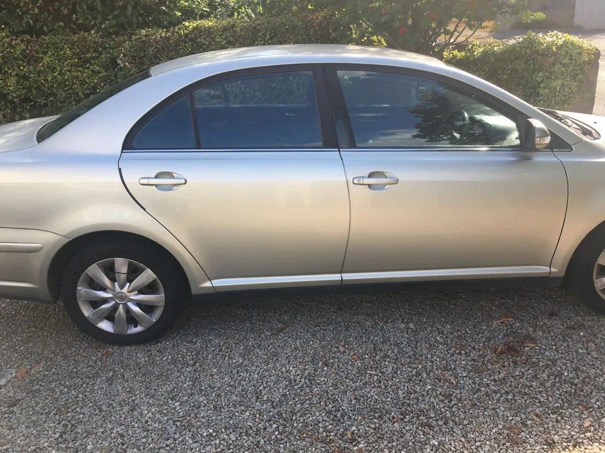 Toyota Avensis 2007 - Image 2