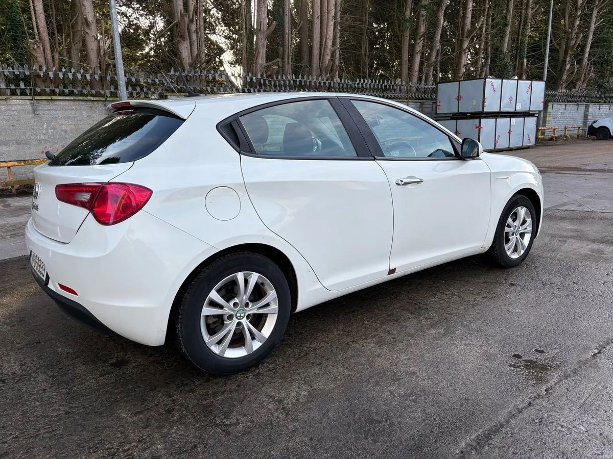 2014 Alfa Romeo Giulietta 1.6 Diesel JTDm - Image 4
