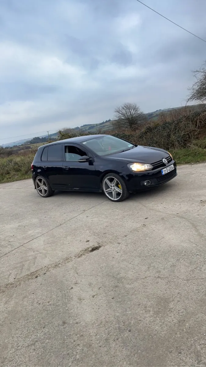 Volkswagen Golf 2011 - Image 1