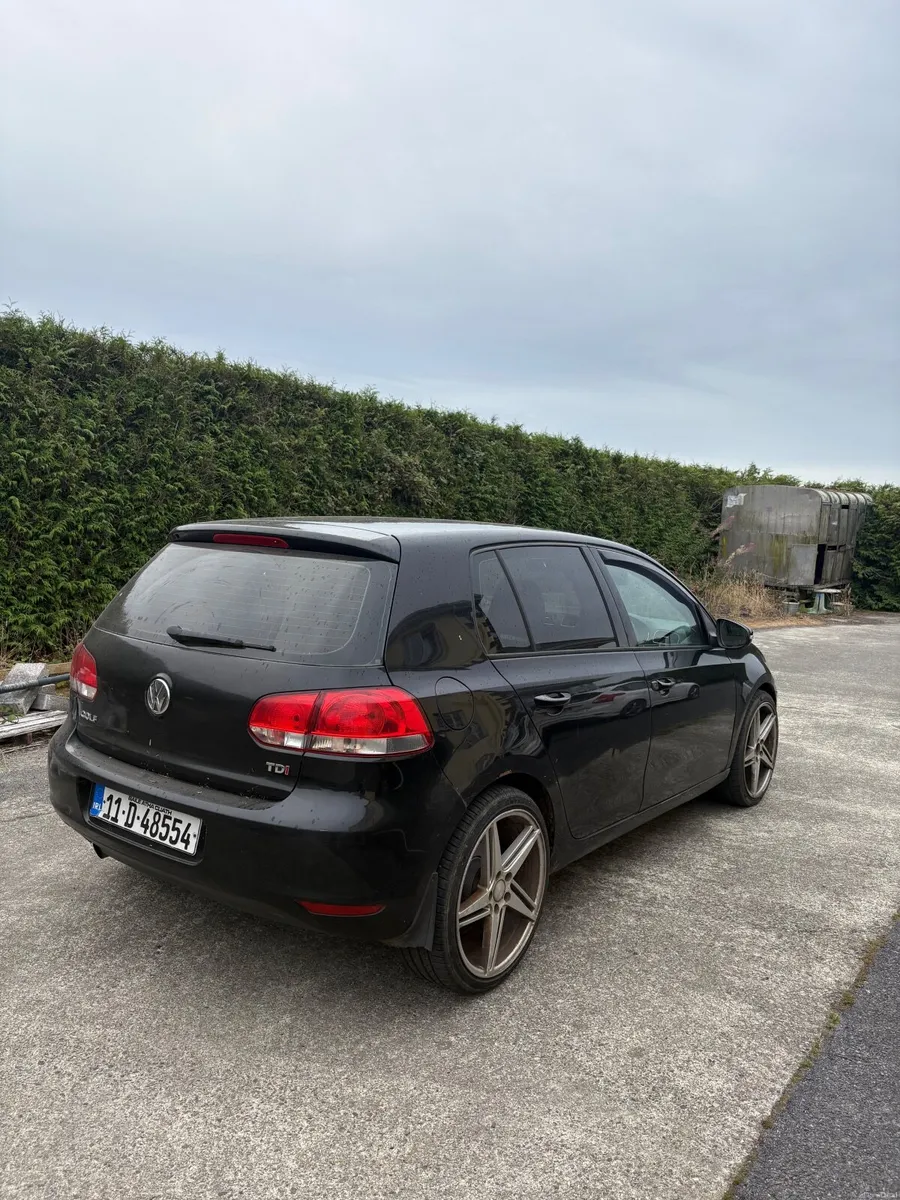 Volkswagen Golf 2011 - Image 5