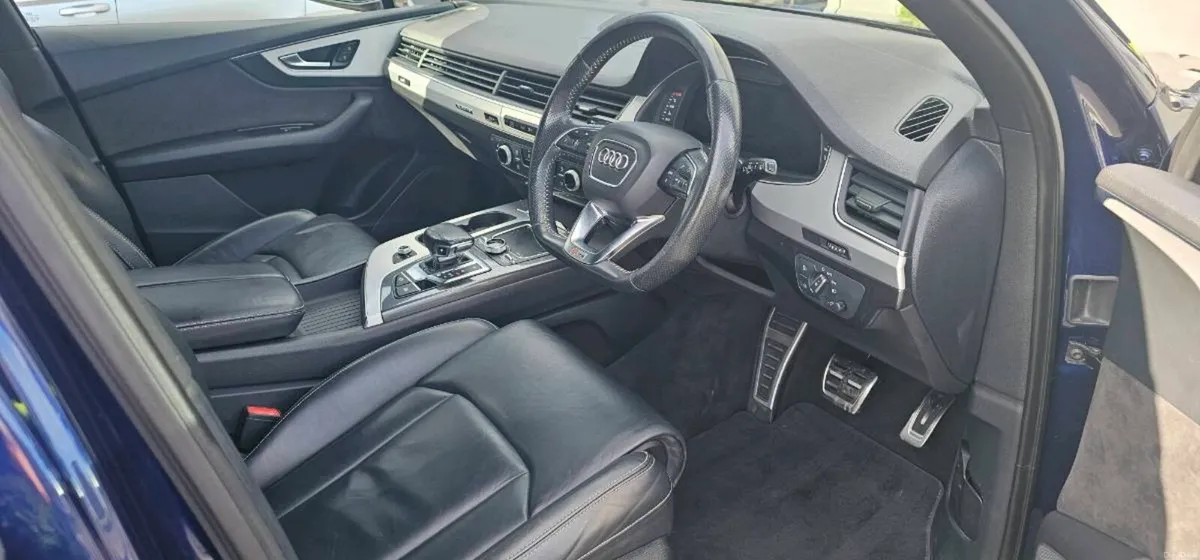 Audi Q7 - Image 5