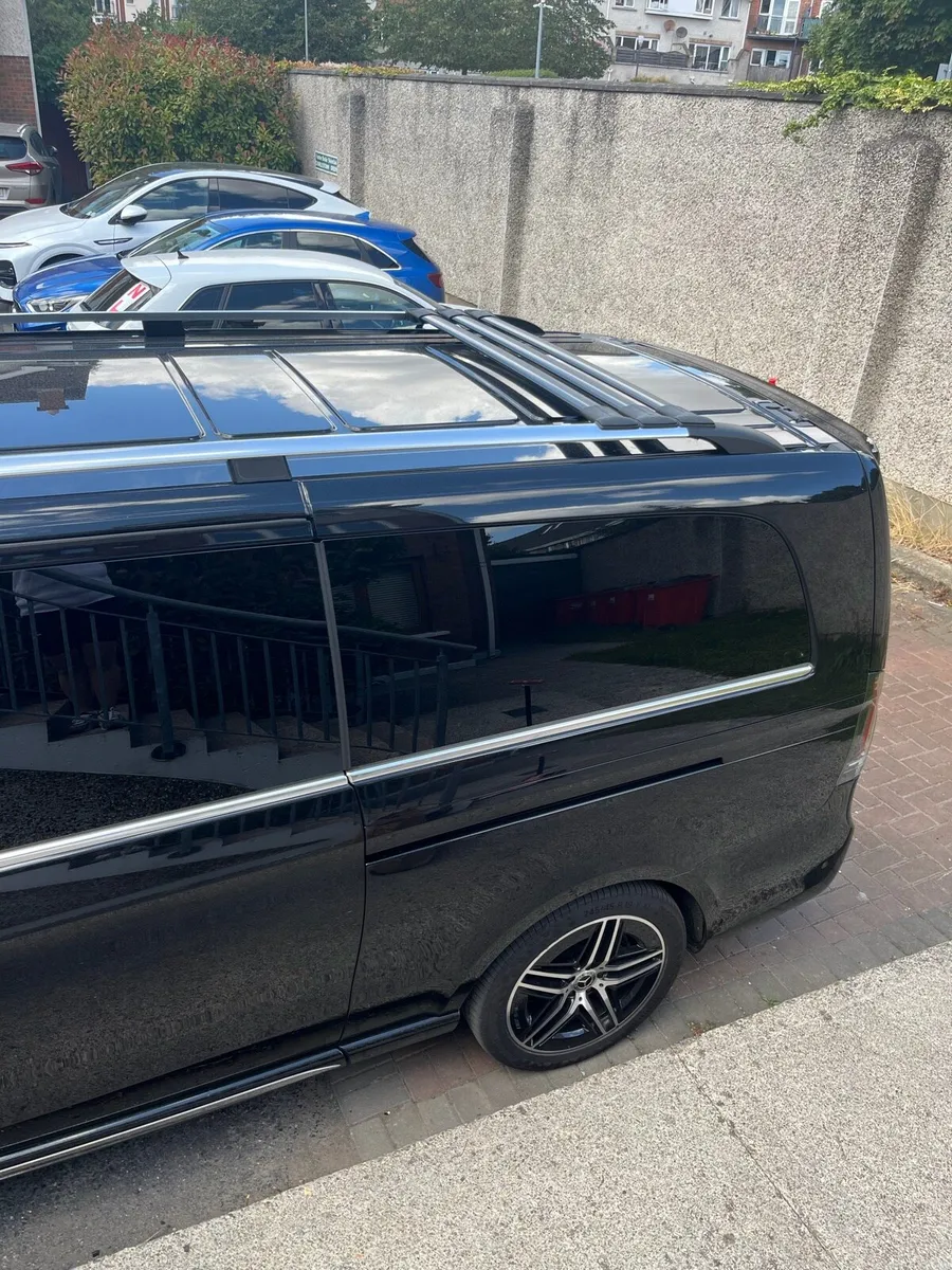 Mercedes-Benz V220 - Image 6
