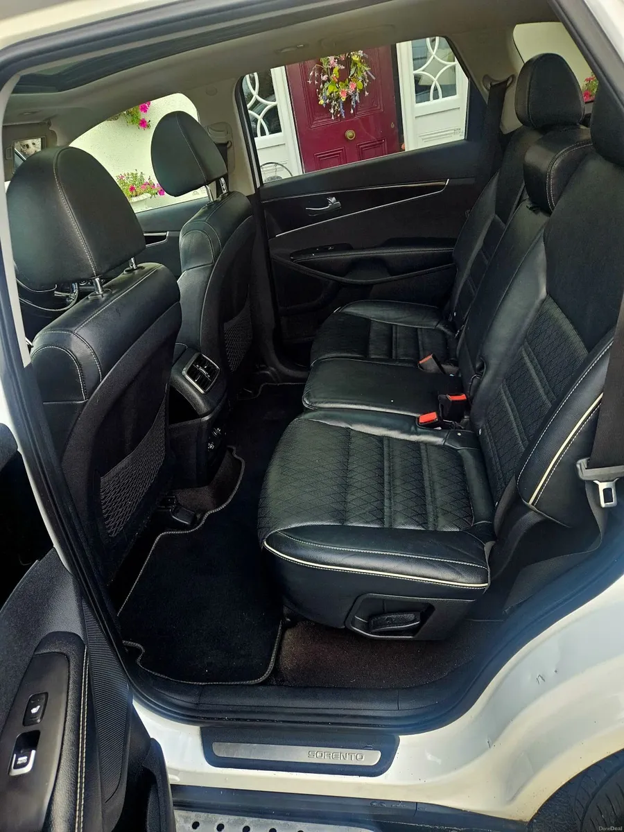 Kia Sorento 2018 - Image 4