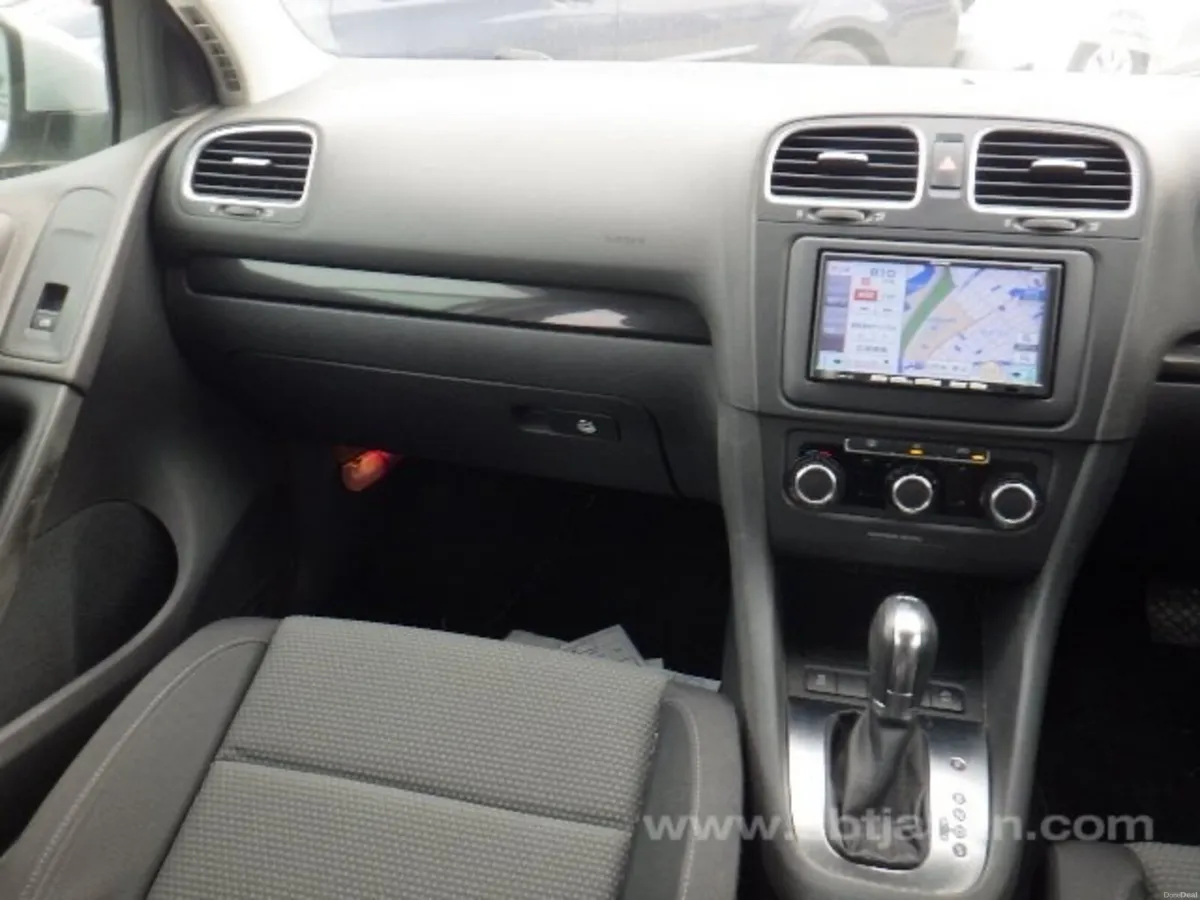 2012 VW Golf Automatic 40,000km new nct - Image 4