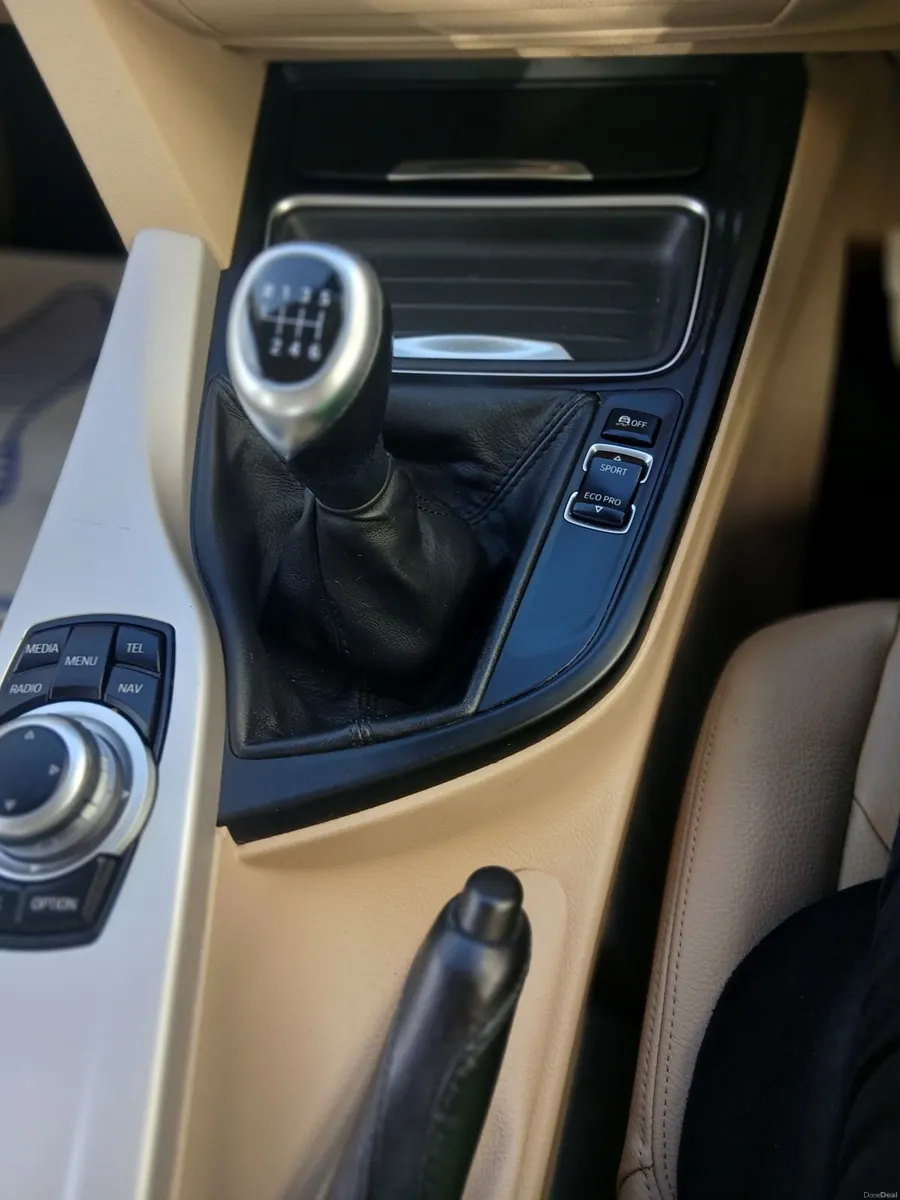 BMW 318D SE Z3AR - Image 4