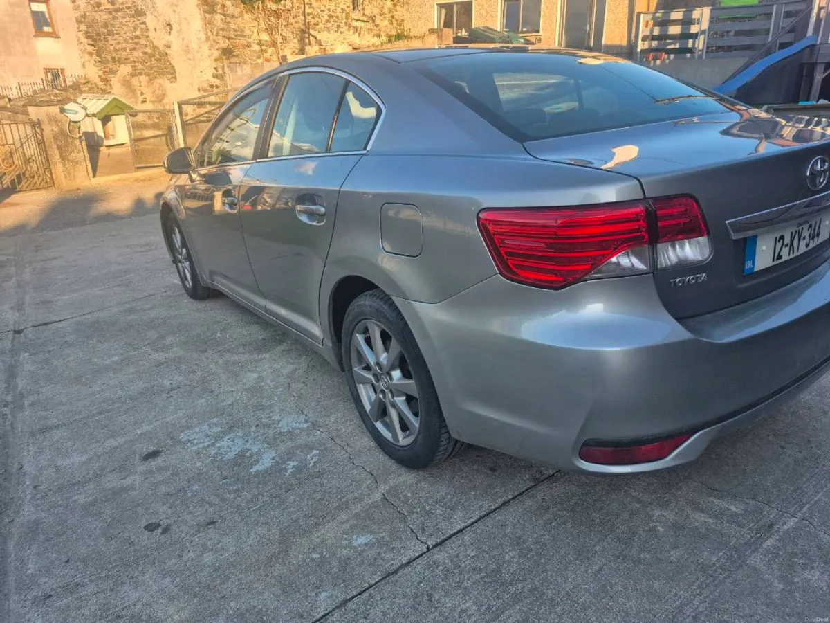 Toyota avensis - Image 3