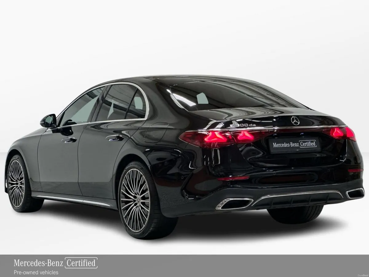 Mercedes-Benz E-Class E300 DE AMG Line + PHEV - Image 4