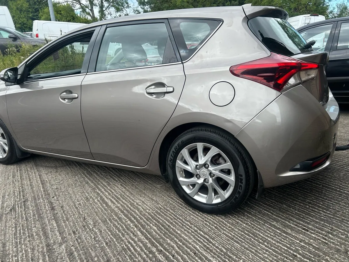 2016 TOYOTA AURIS 1.4 D4D LUNA - Image 6