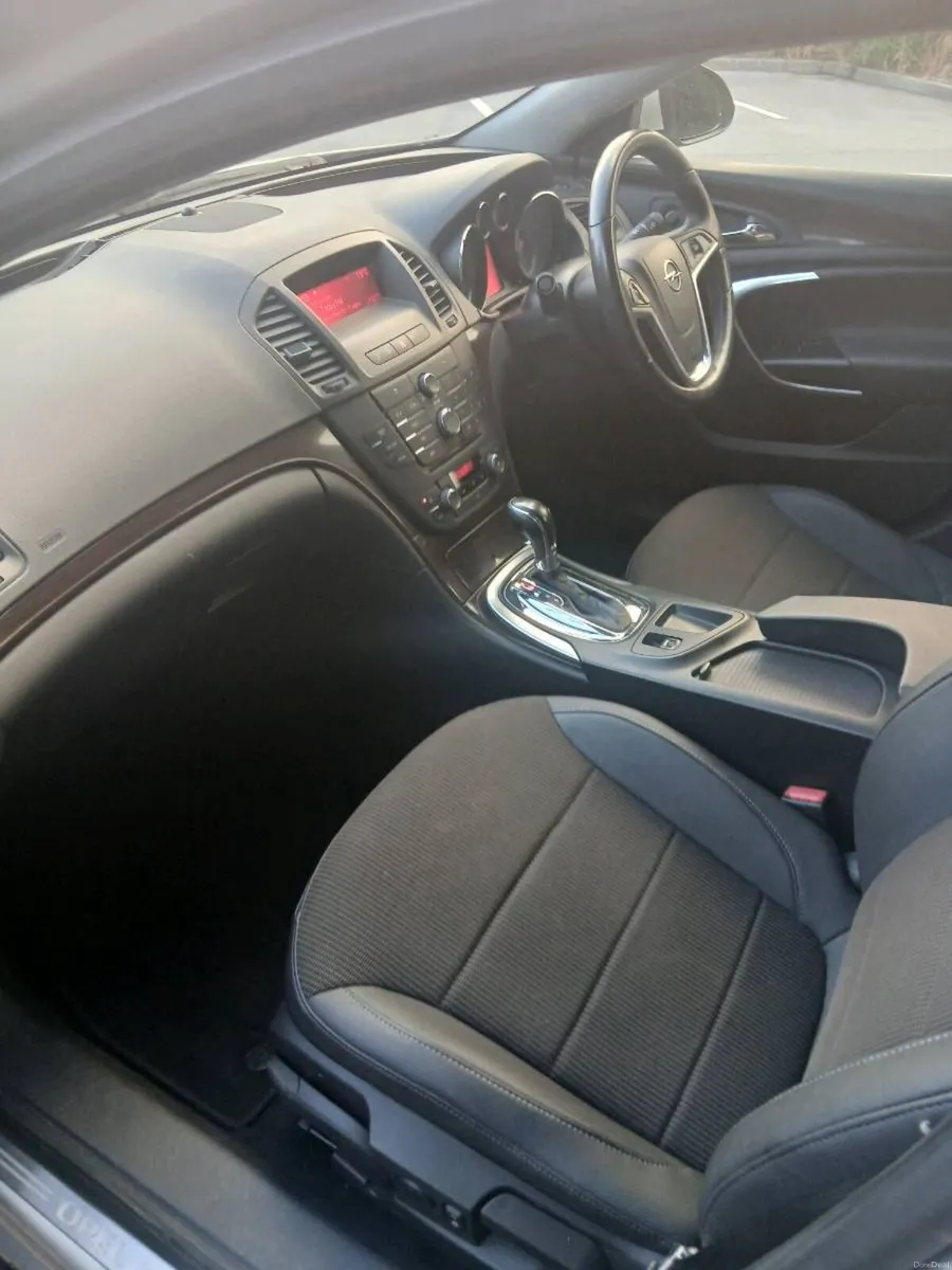 Opel insignia AUTO LOW KMS - Image 6