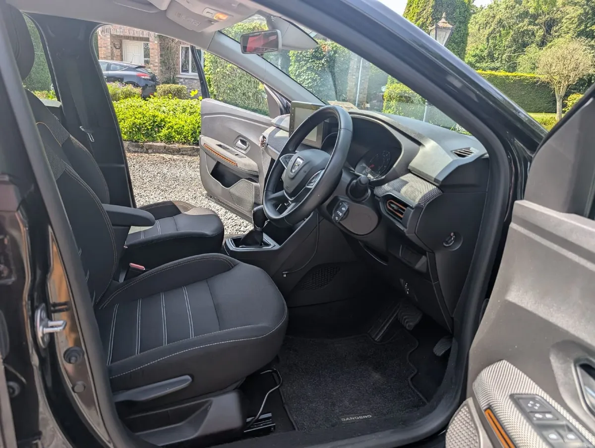 Dacia Sandero Stepway 2023 - Image 2