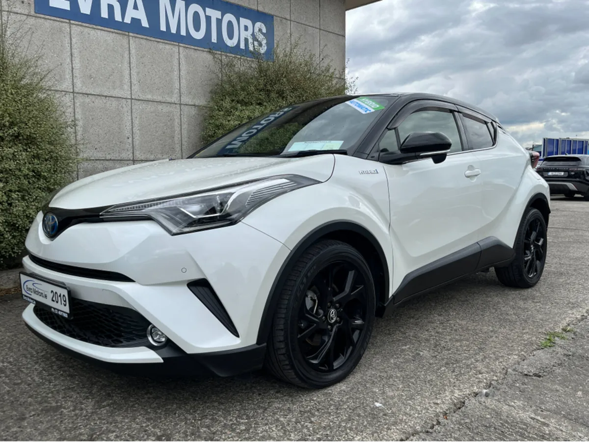 Toyota C-HR SOL NERO AUTOMATIC HYBRID 1.8 PETROL / - Image 5