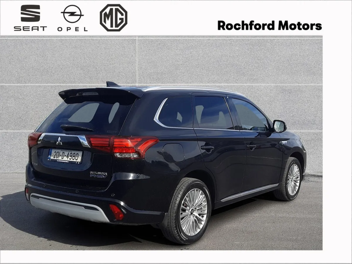 Mitsubishi Outlander PHEV Instyle Auto - Image 4
