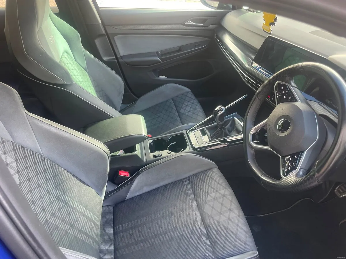 222 Volkswagen Golf 2.0L 150BHP - Image 4