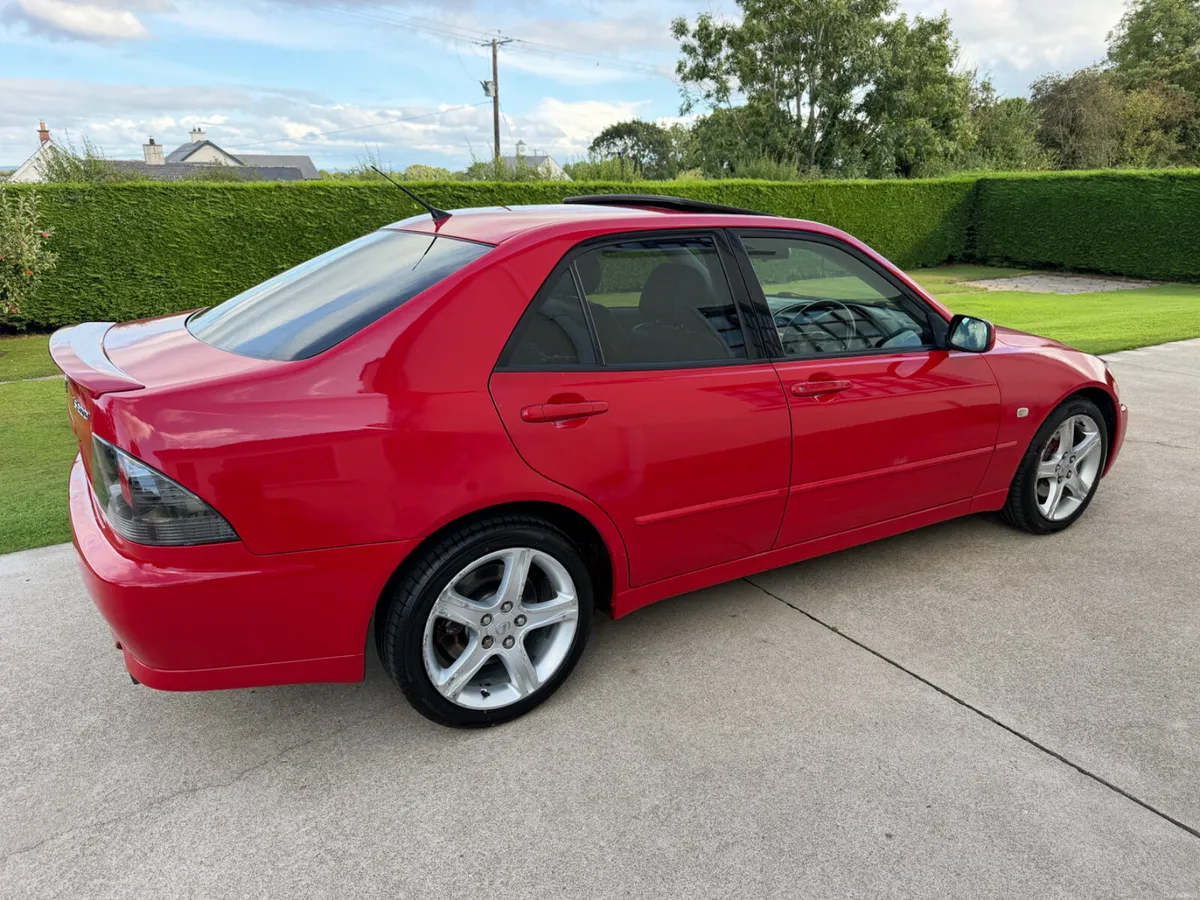 2002 LEXUS IS200 SPORT | BLACK LTH - ALCANTARA - Image 6