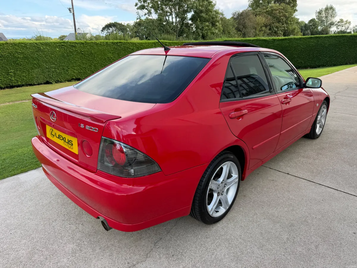 2002 LEXUS IS200 SPORT | BLACK LTH - ALCANTARA - Image 4