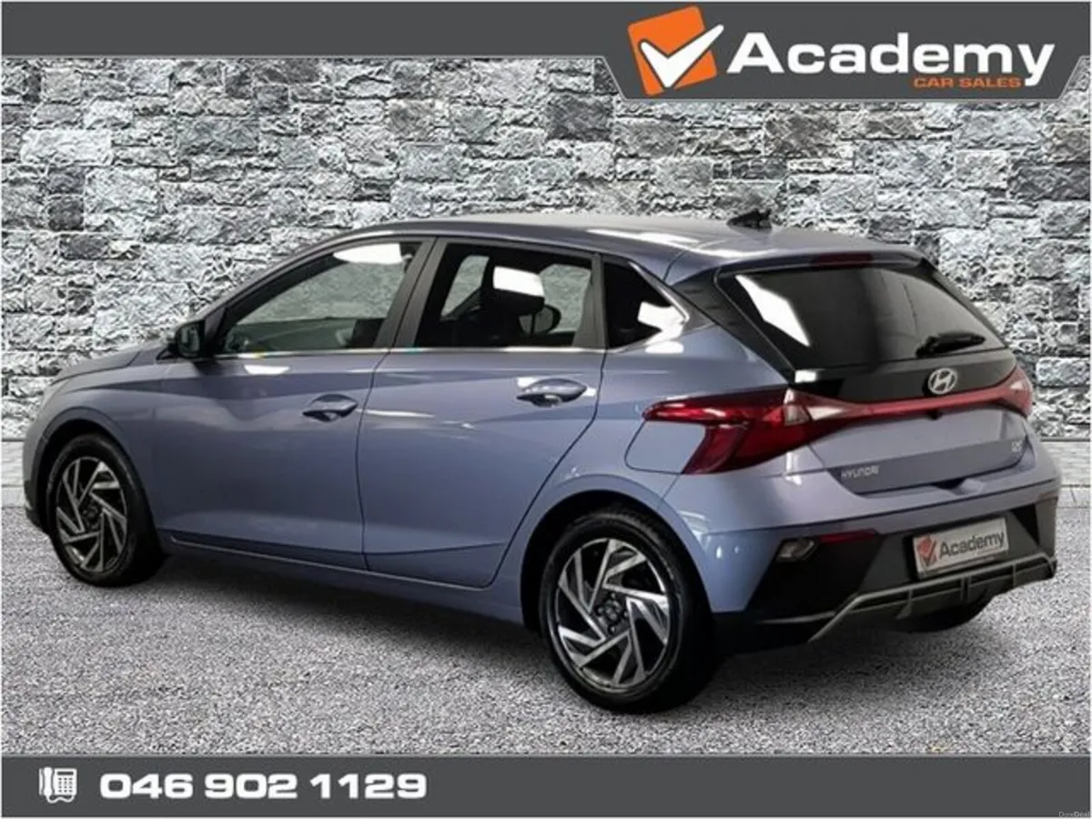 Hyundai i20 Deluxe Plus**GREAT SPEC** - Image 3