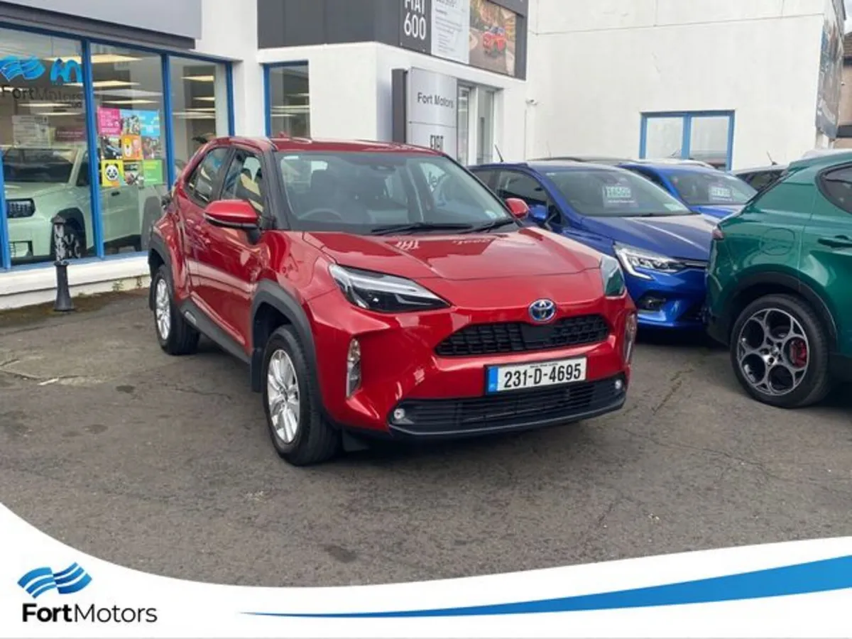Toyota Yaris Yaris Cross , Luna , 33350KMs , 1 Own - Image 3