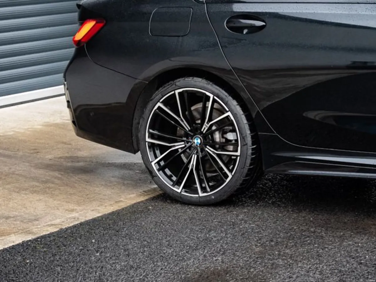 BMW 3-Series 330E M SPORT - Image 4