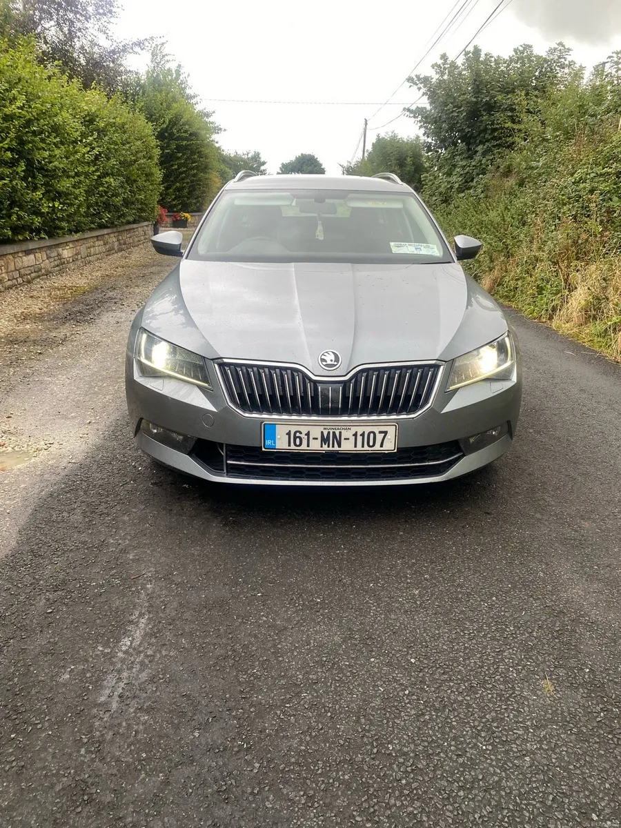 2016 Skoda Superb - Image 1