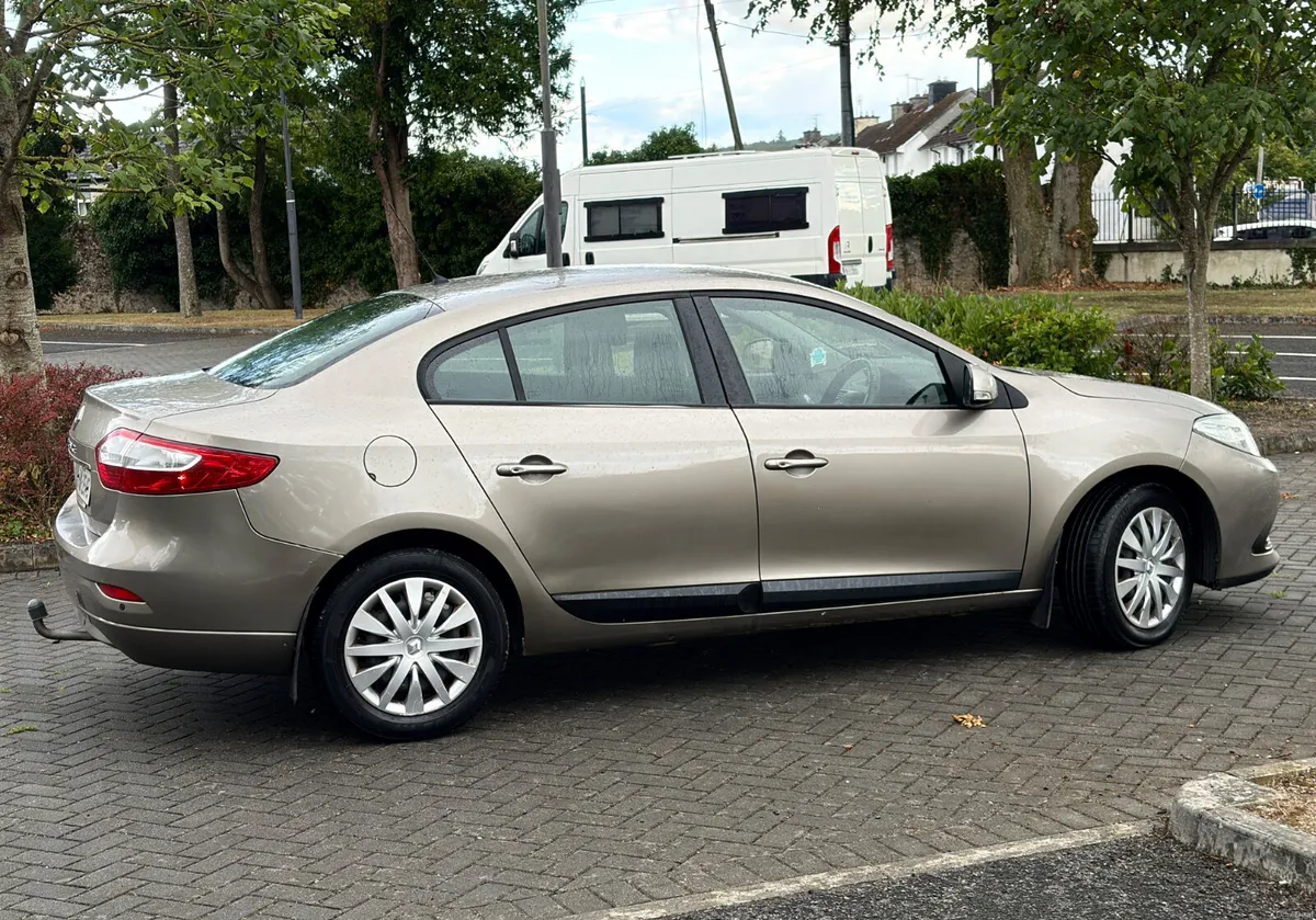 Renault Fluence 2016 1.5DCI new nct 5/28 tax 10/26 - Image 4