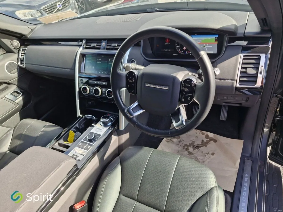 Land Rover Discovery DISCOVERY 3.0 SDV6 HSE Call D - Image 4