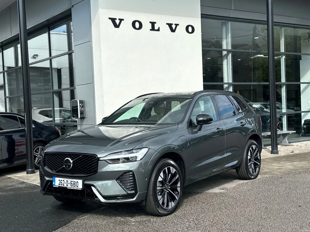 Volvo XC60 XC60 T6 Plus Dark AWD PHEV--Panoramic R - Image 1