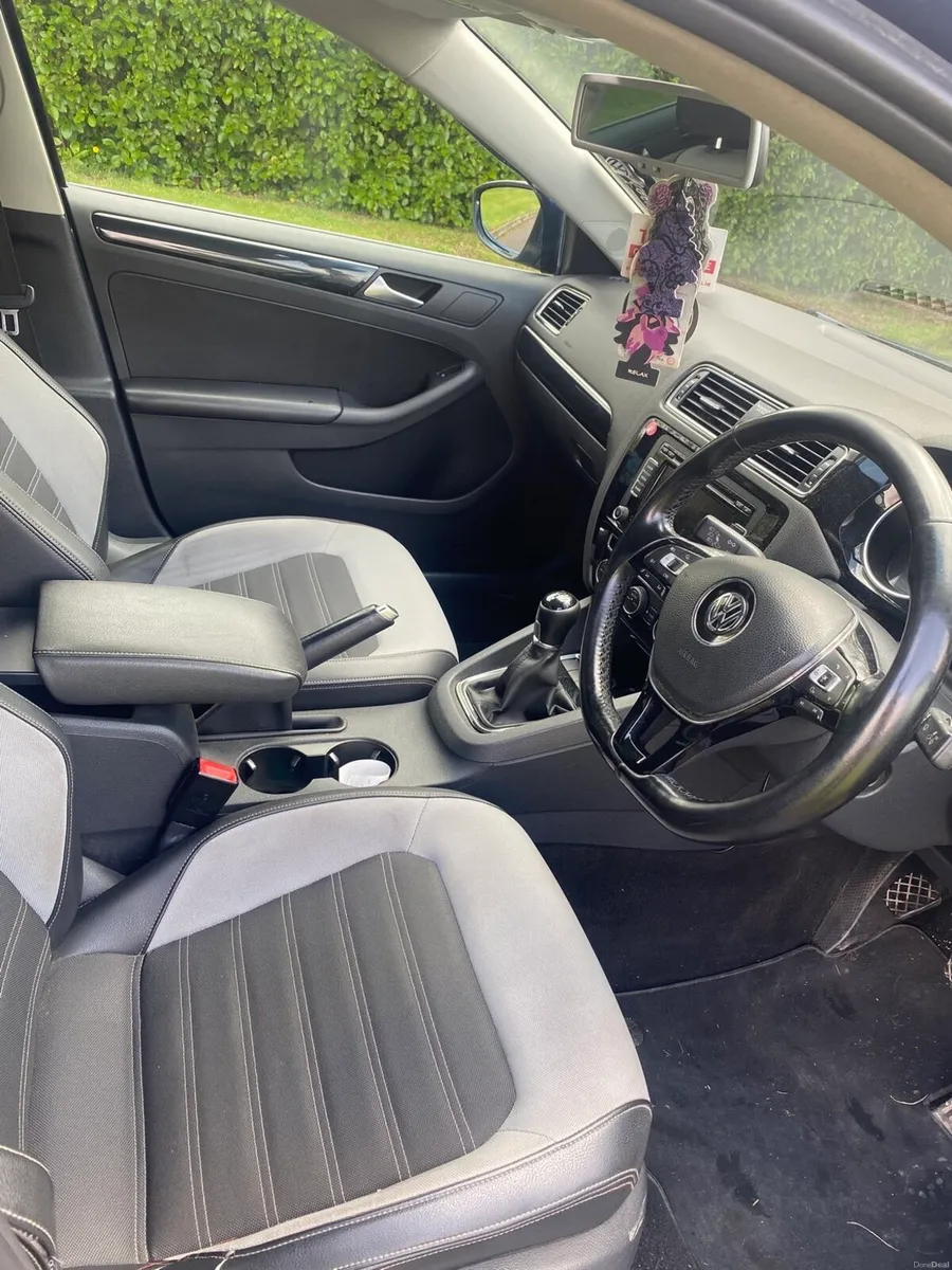Vw Jetta - Image 5