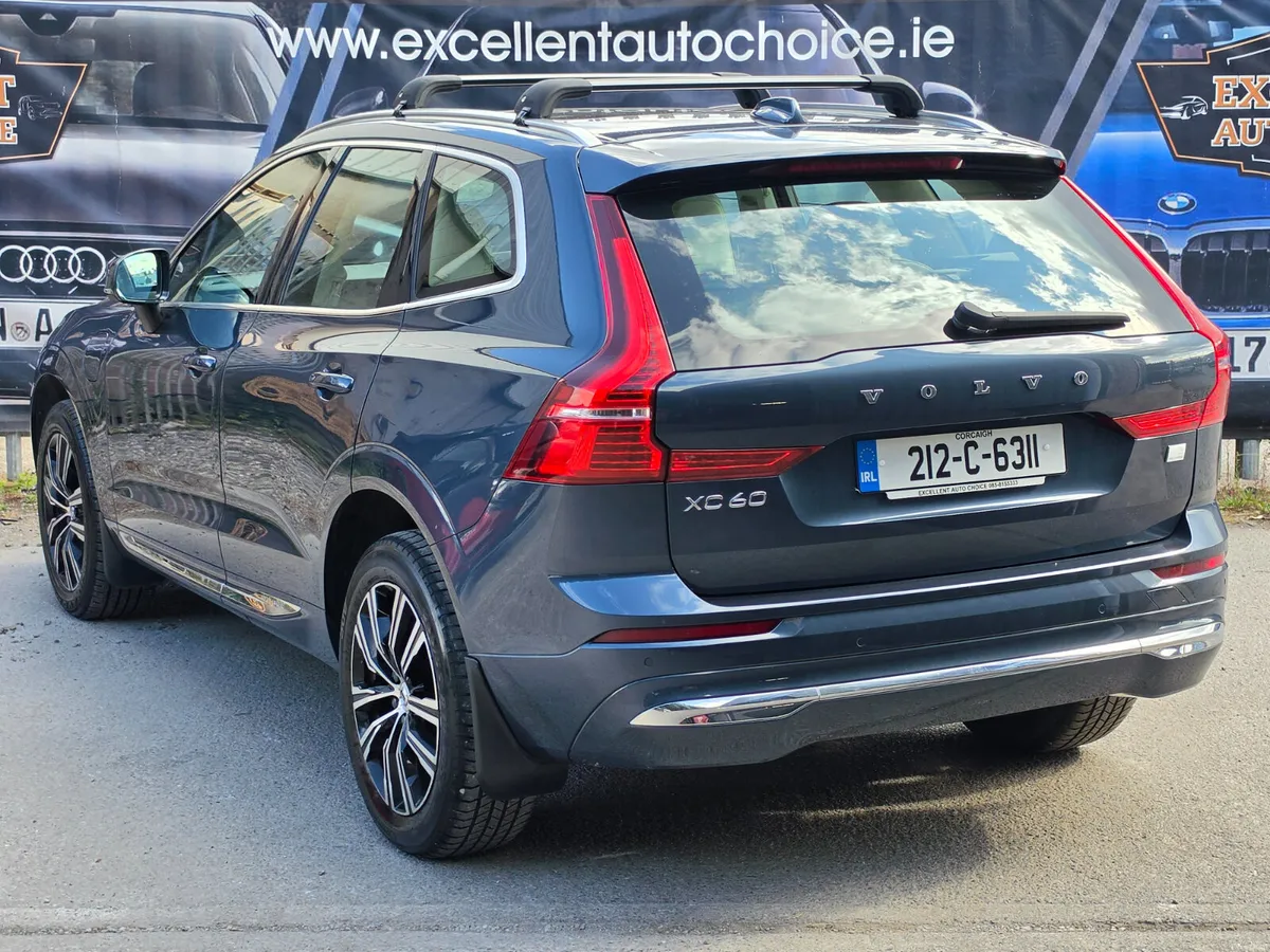 Volvo XC60 2021 HYBRID STUNNIG SUV! IMMACULATE! - Image 5