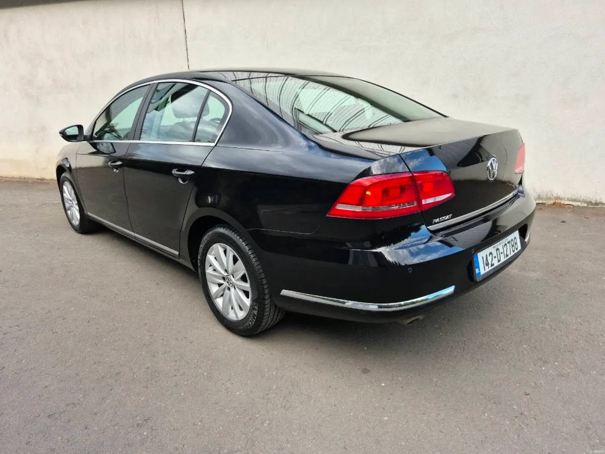 VW PASSAT 1.6TDi**ONLY 28,000mls**LIKE NEW** - Image 3