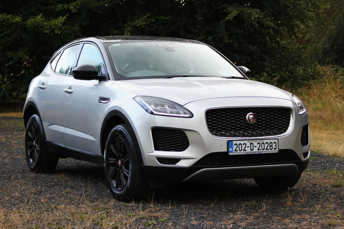 Jaguar E-Pace Chequered Flag Edition/AUTO/TOP SPEC - Image 1