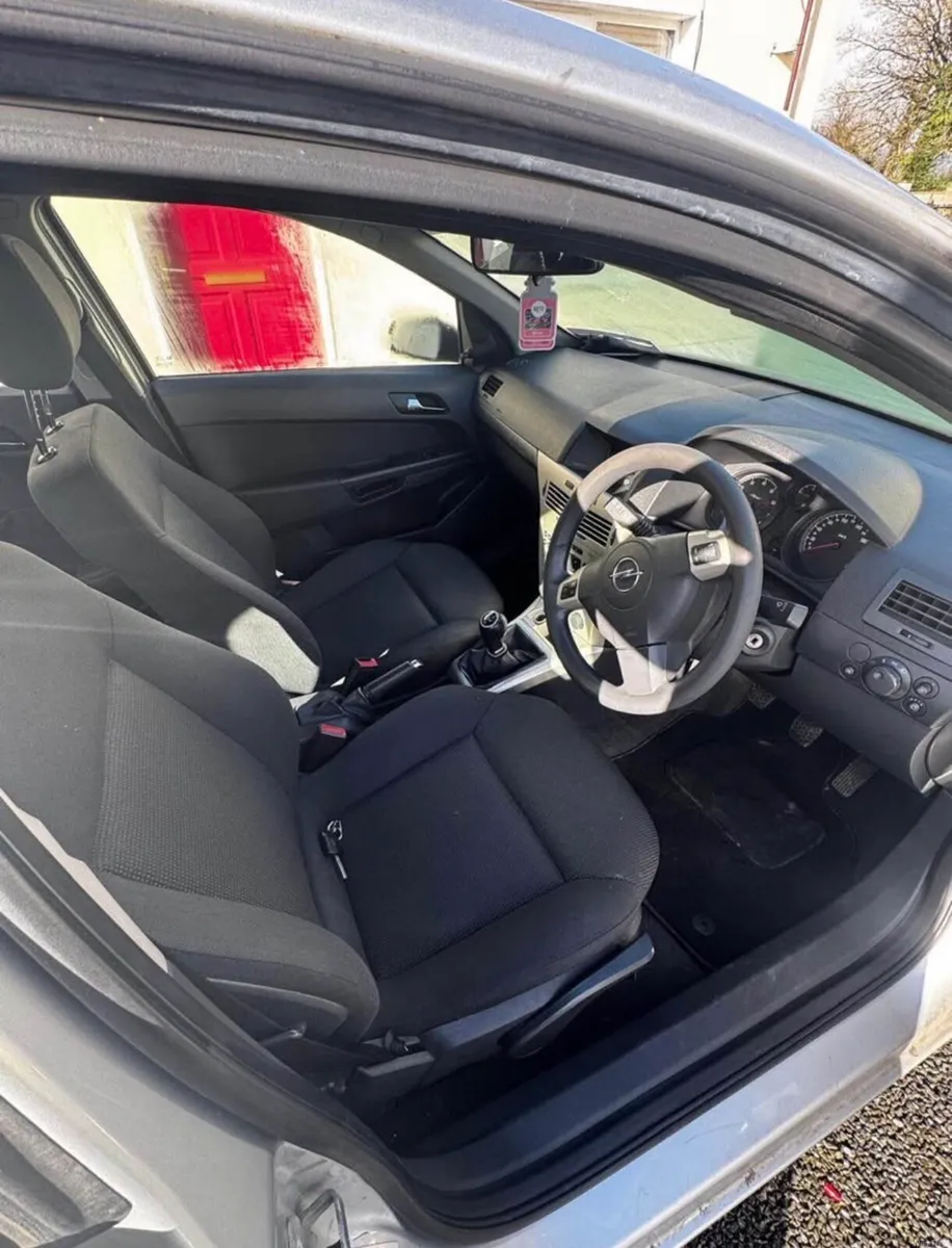 Opel Astra 1.4 Petrol - Image 6