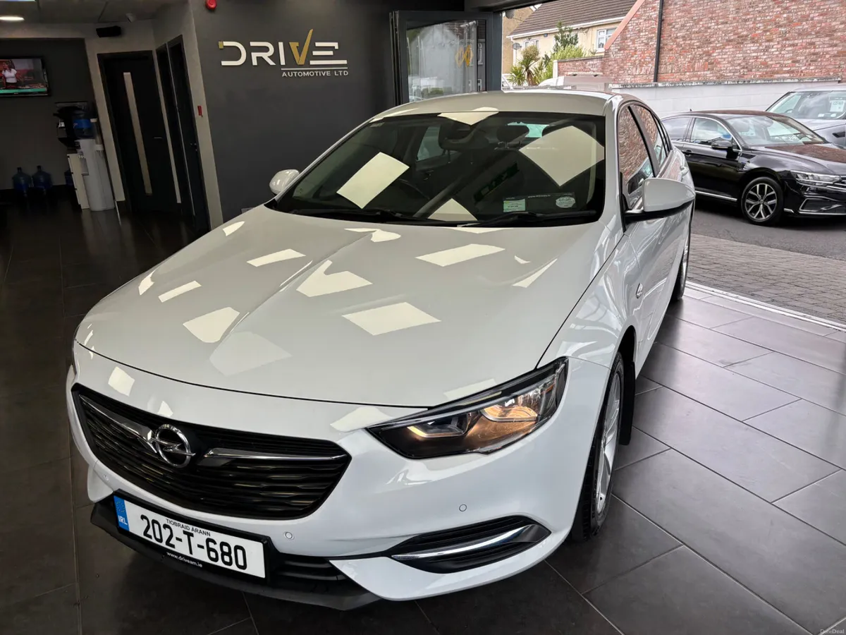 Opel Insignia 2020 1.5 Turbo SC***1 Year Warranty - Image 3