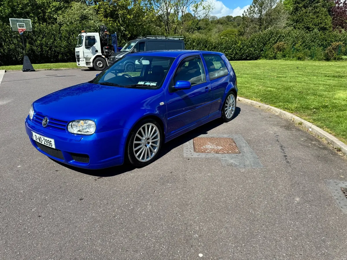 Image 3 of 18