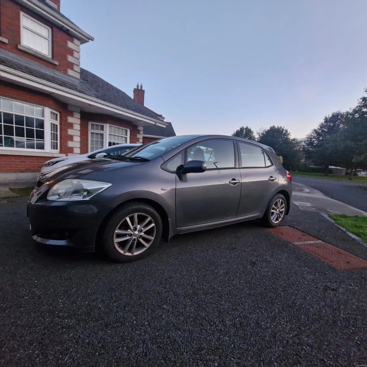 Toyota Auris 2009 - Image 1
