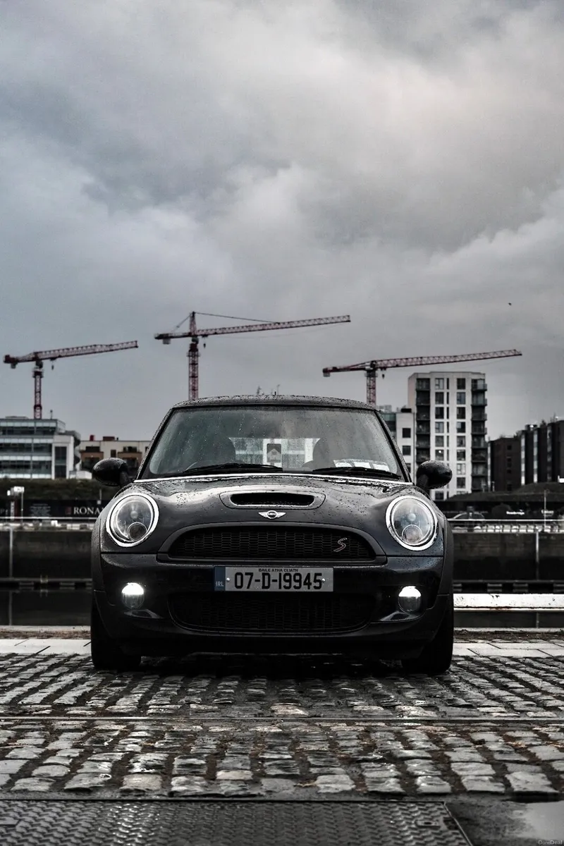 Mini Cooper S - Image 2