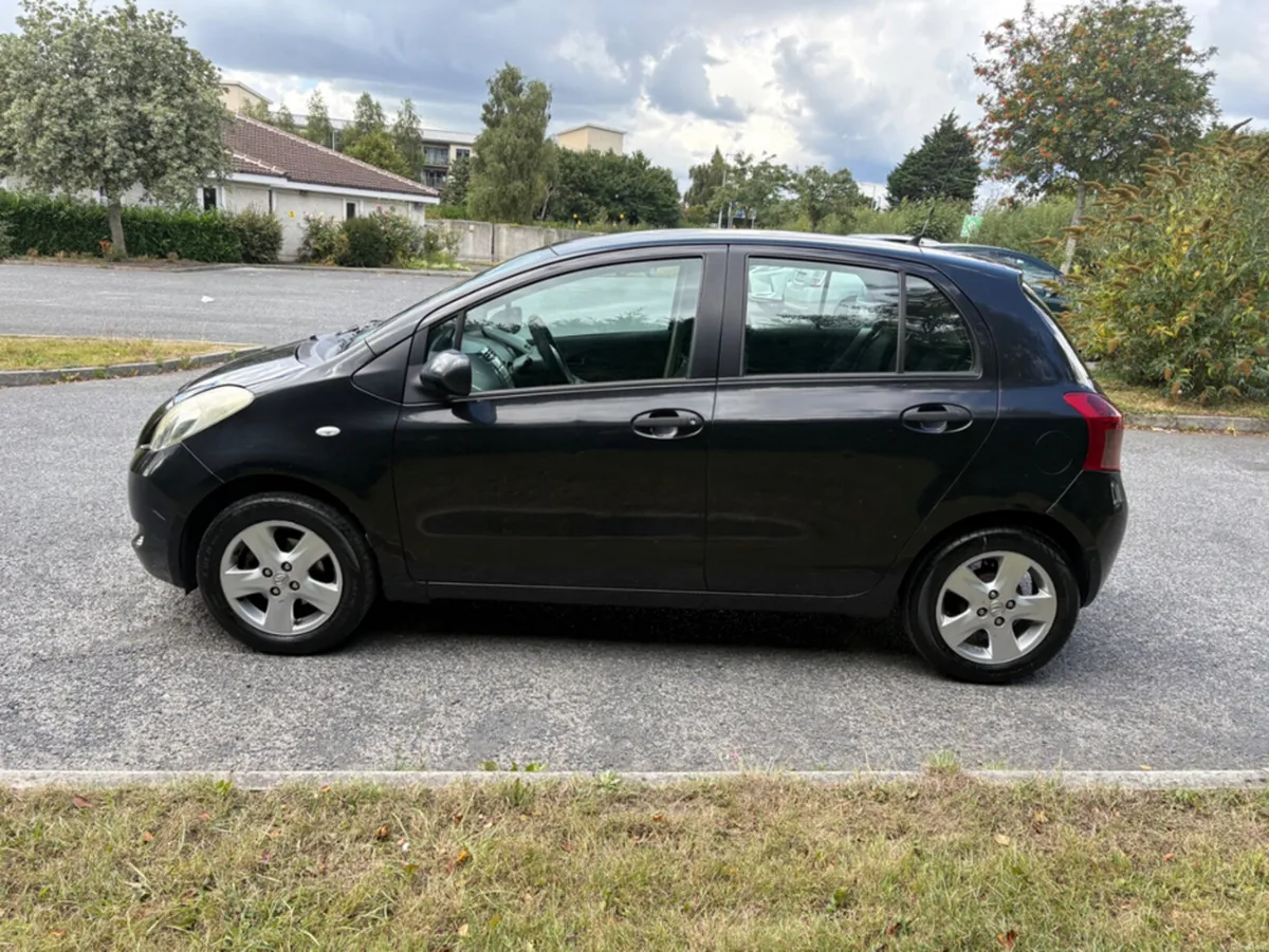 Toyota Yaris NG 1.0L STRATA 5DR - Image 6