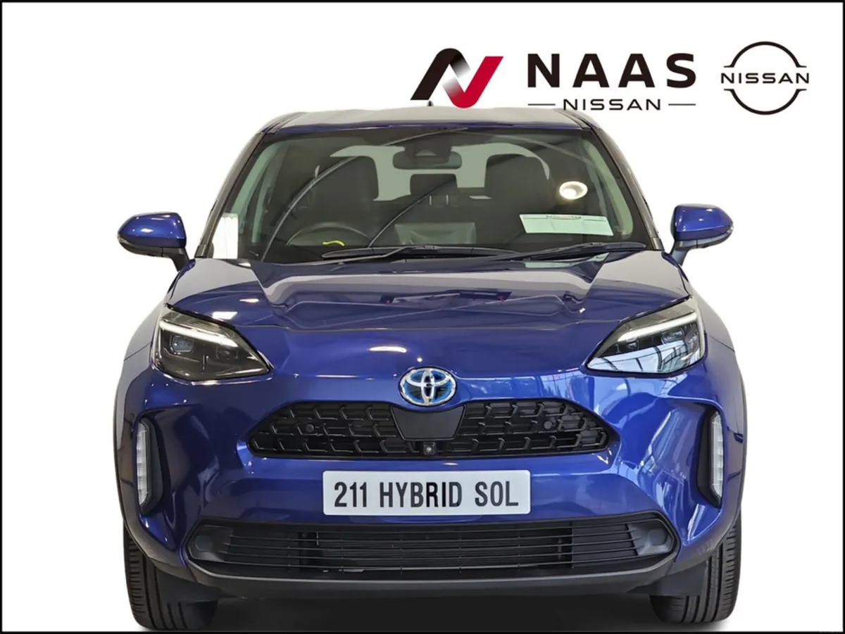 Toyota Yaris Cross 1.5 HYBRID SOL - Image 2