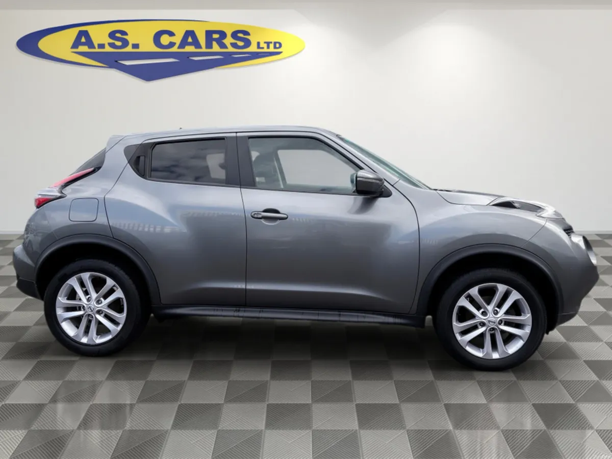 Nissan Juke 1.2 DIG-T N-CONNECTA ** HIGH SPEC ** S - Image 3