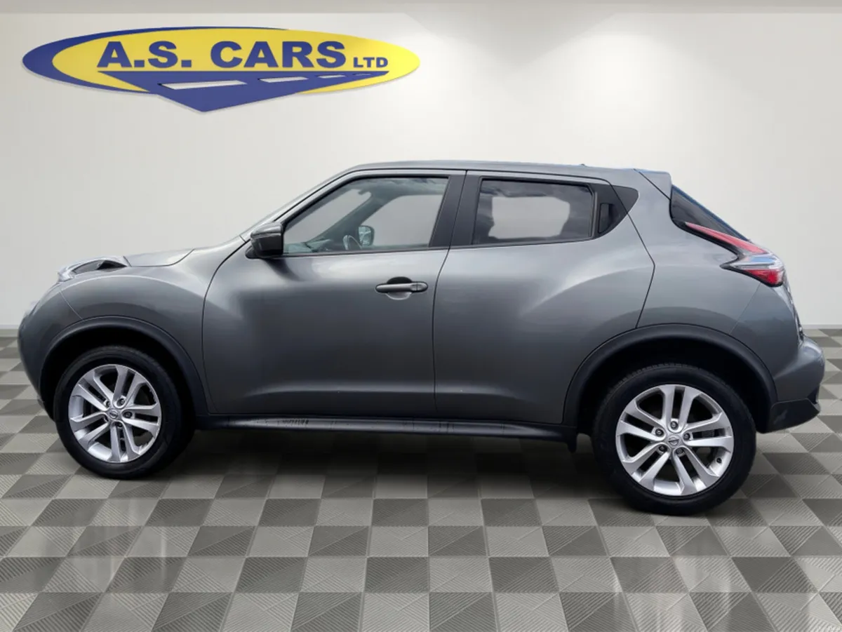 Nissan Juke 1.2 DIG-T N-CONNECTA ** HIGH SPEC ** S - Image 4