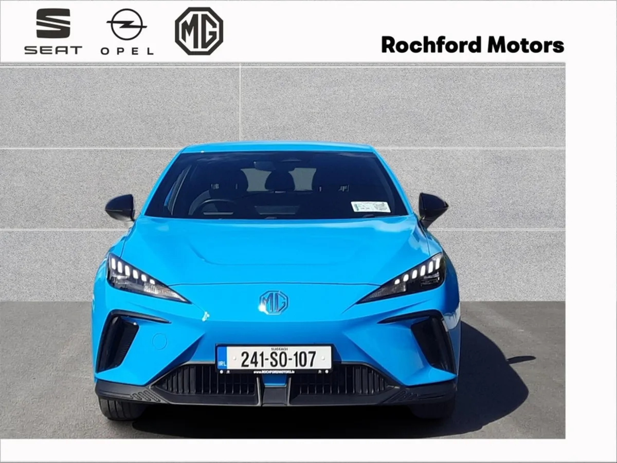 MG MG4 LR - Excite 64kwh  ***LIKE NEW*** - Image 2