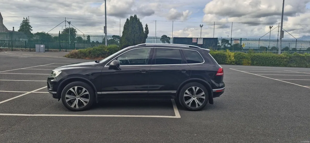 2017 Touareg - No Vat - Image 2