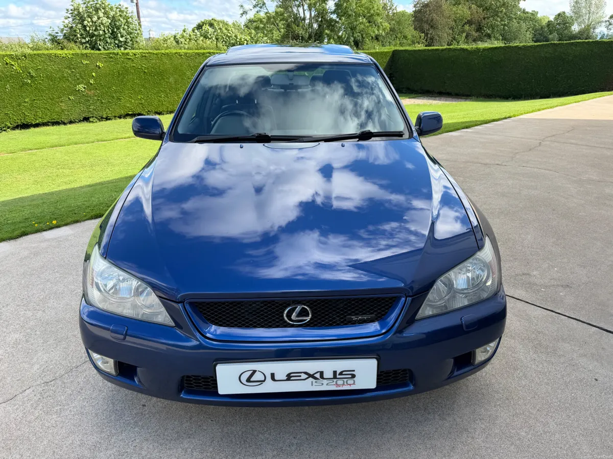 2003 LEXUS IS200 SE - Image 1
