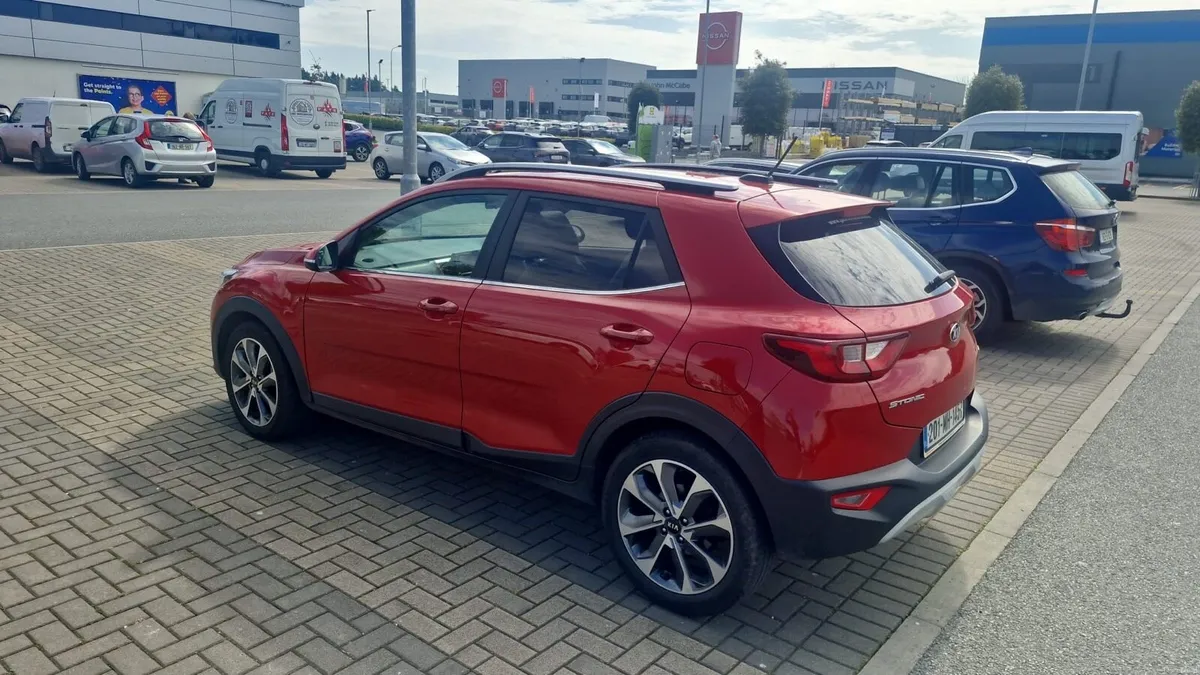 2020 Kia Stonic - Image 2