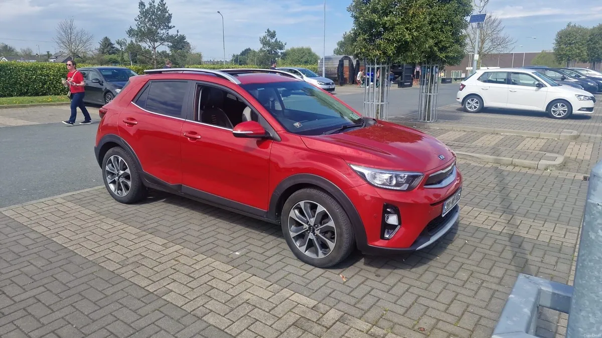2020 Kia Stonic - Image 1