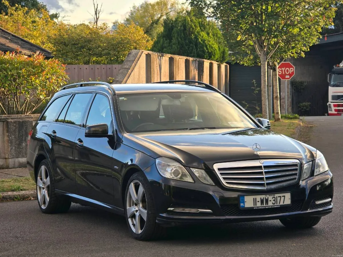 Automatic 7 seater Mercedes NCT 05 27 160 MILES 2D - Image 3
