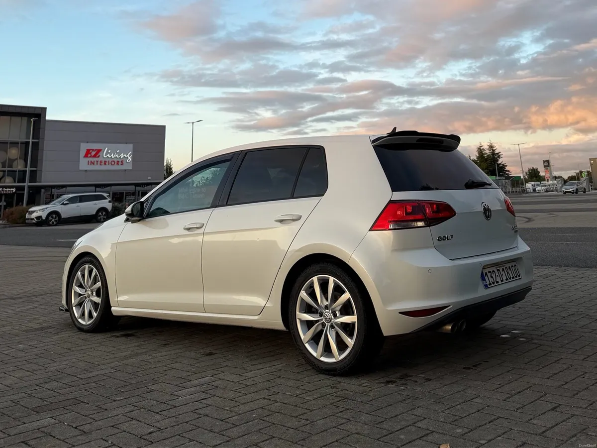 VW GOLF PEARL WHITE - Image 6