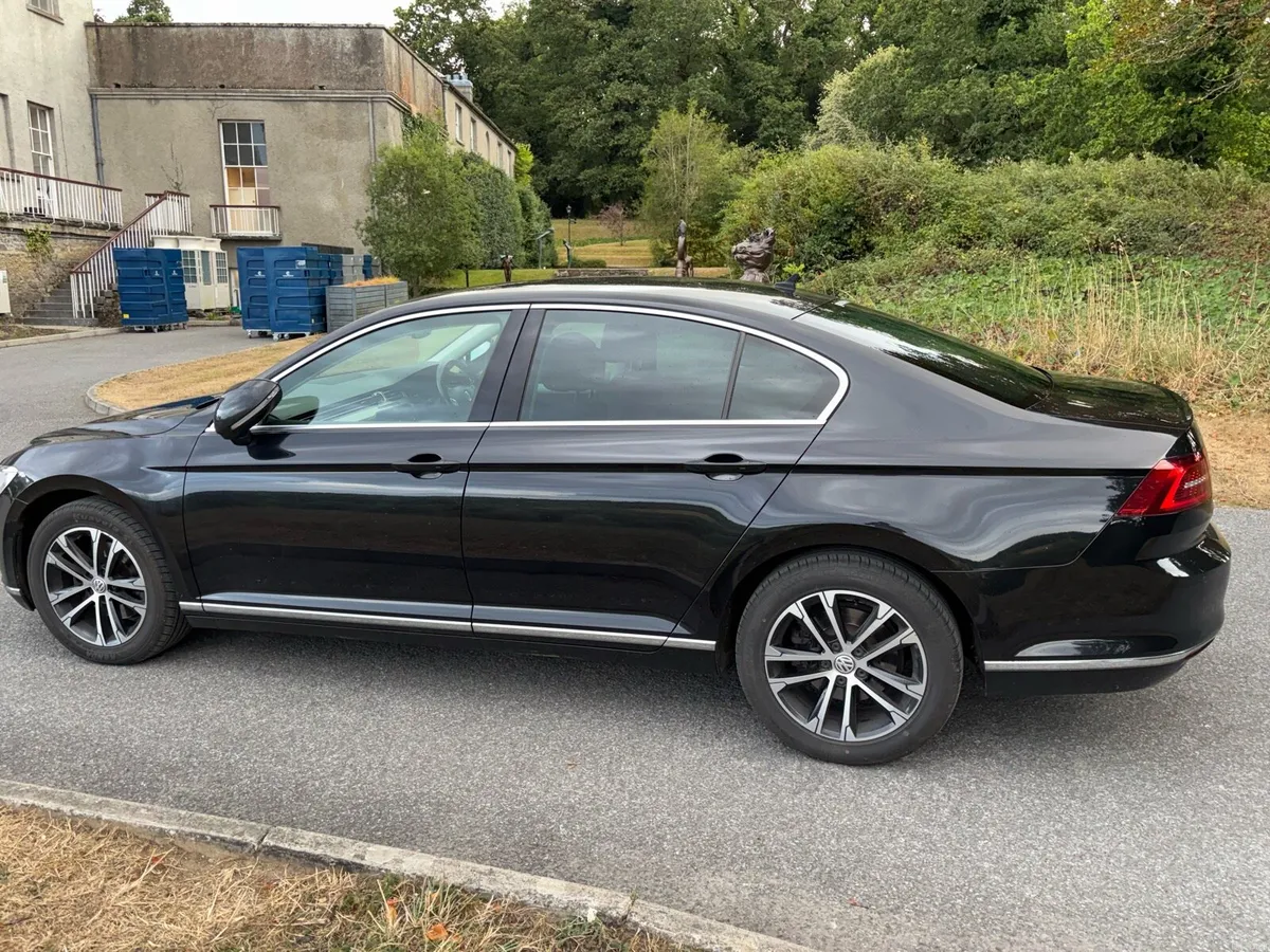 VW Passat virtual dashboard - Image 3