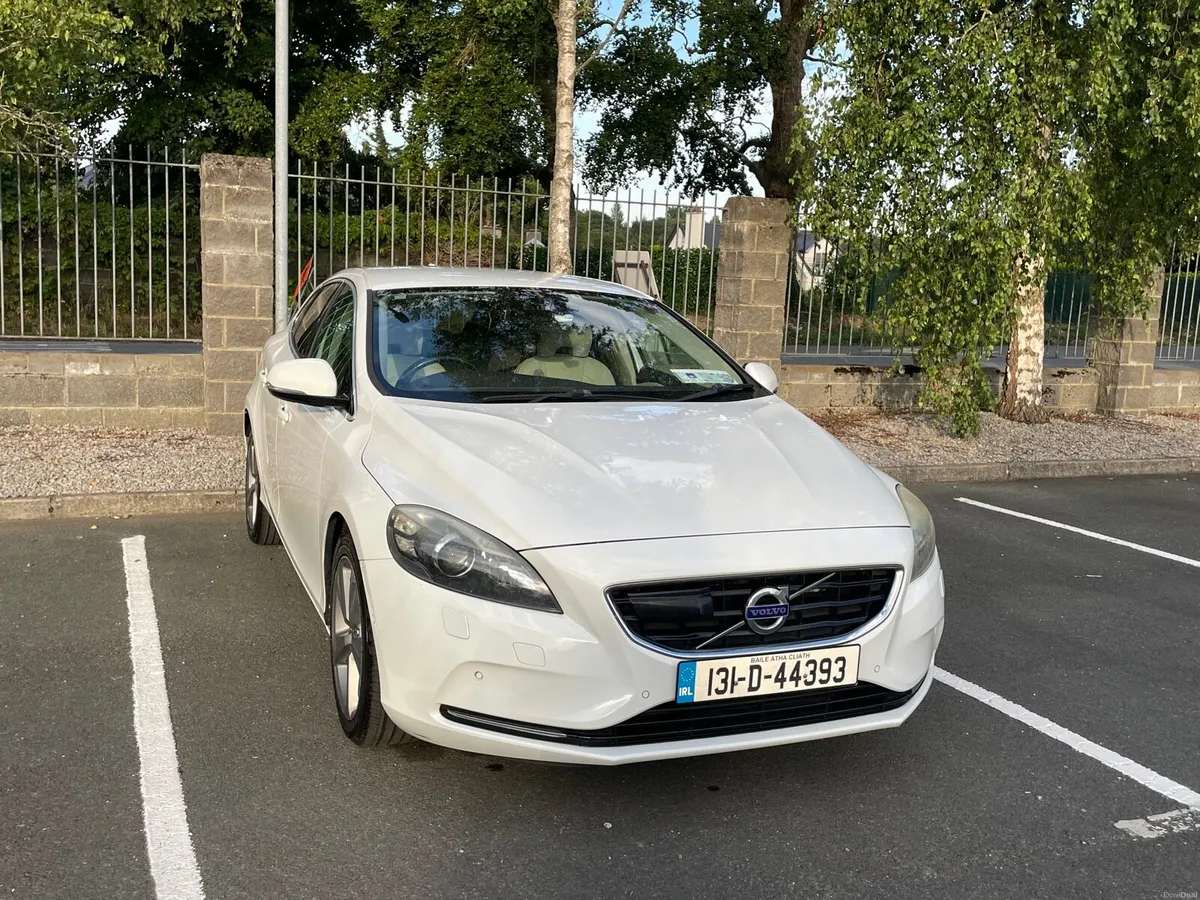 2013 Volvo V40 1.6 Petrol Automatic - 130000km - Image 2