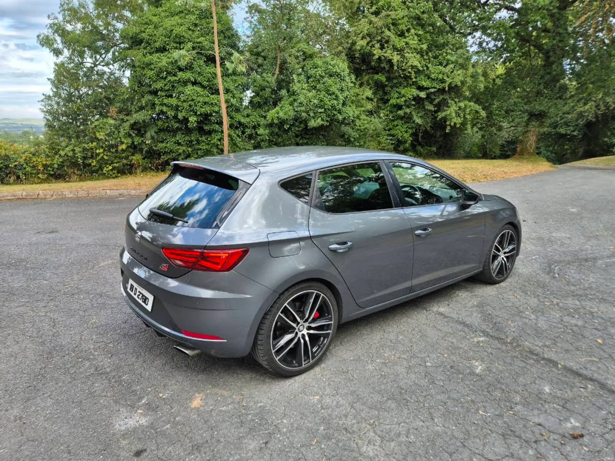 Seat Leon Cupra 300 - Image 3